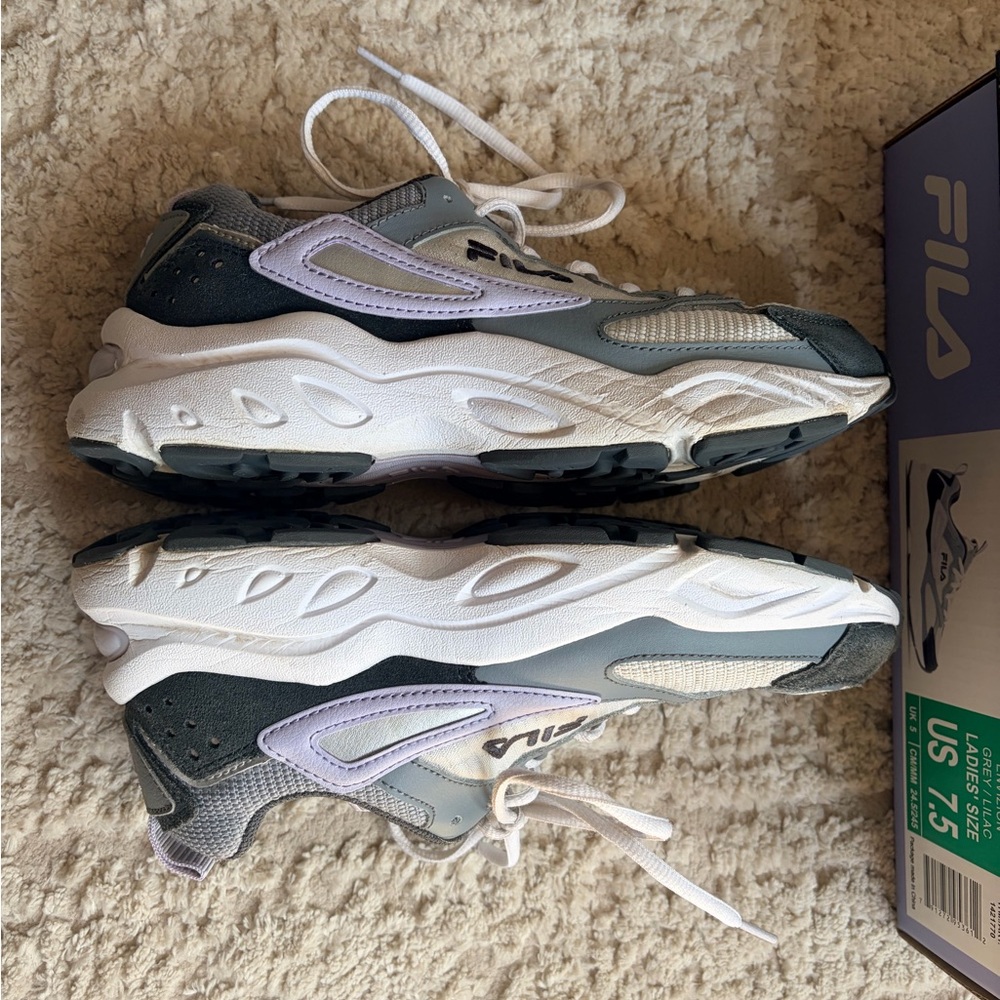 Fila Envision Women's Gray White Lavender Athletic Sneakers 7.5 - Picture 7 of 11